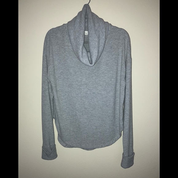 Treasure & Bond Cowl Neck Pullover - Picture 4 of 11